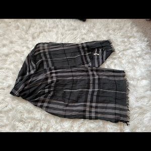 Burberry scarf